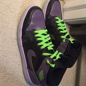 jordan 1 joker glow in the dark